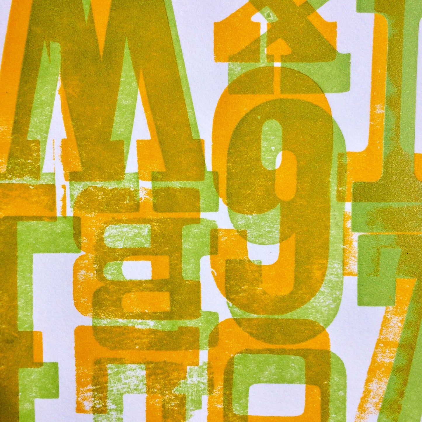 Tipográfica Verde + Amarillo